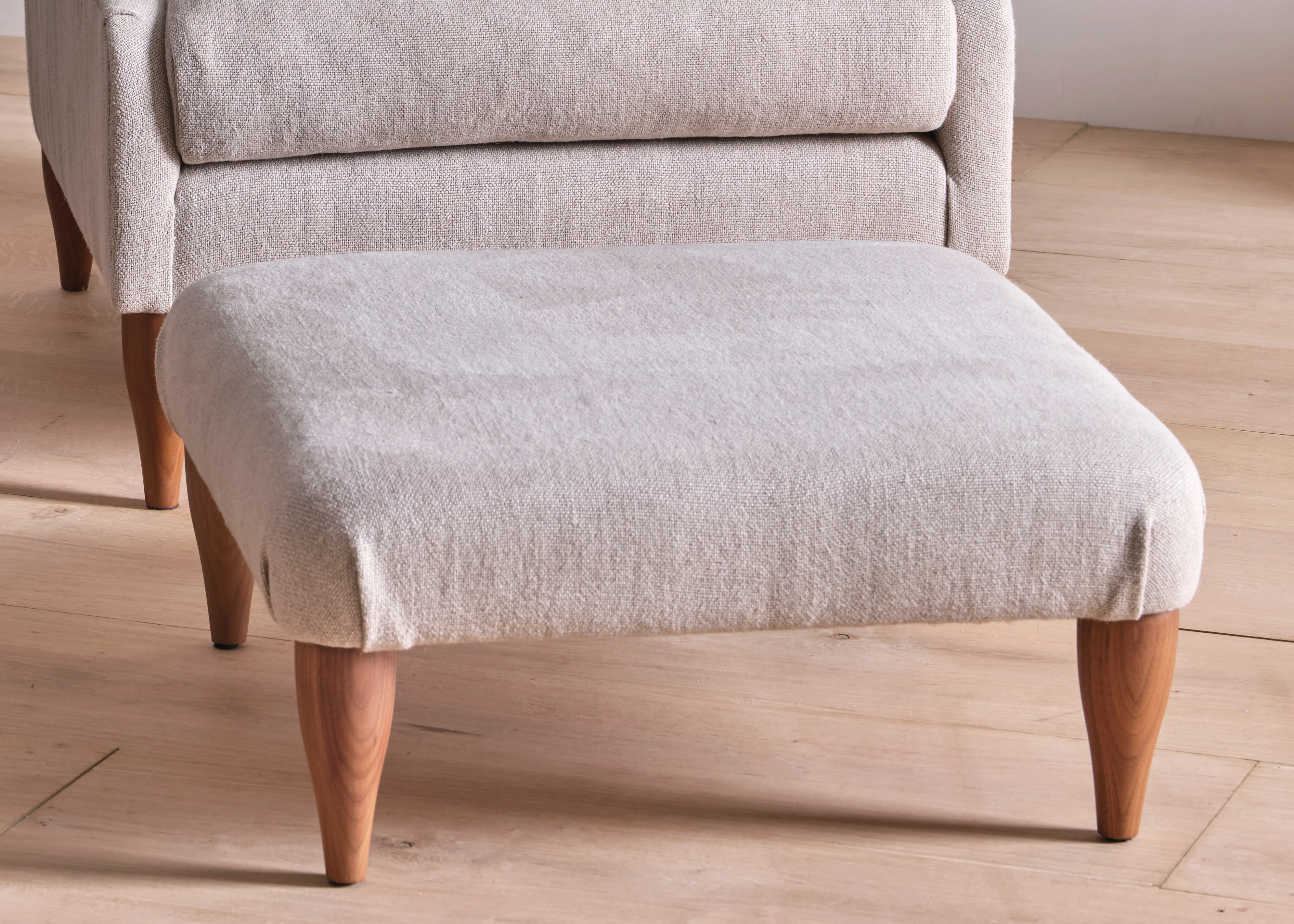 Angelo footstool - Image 3