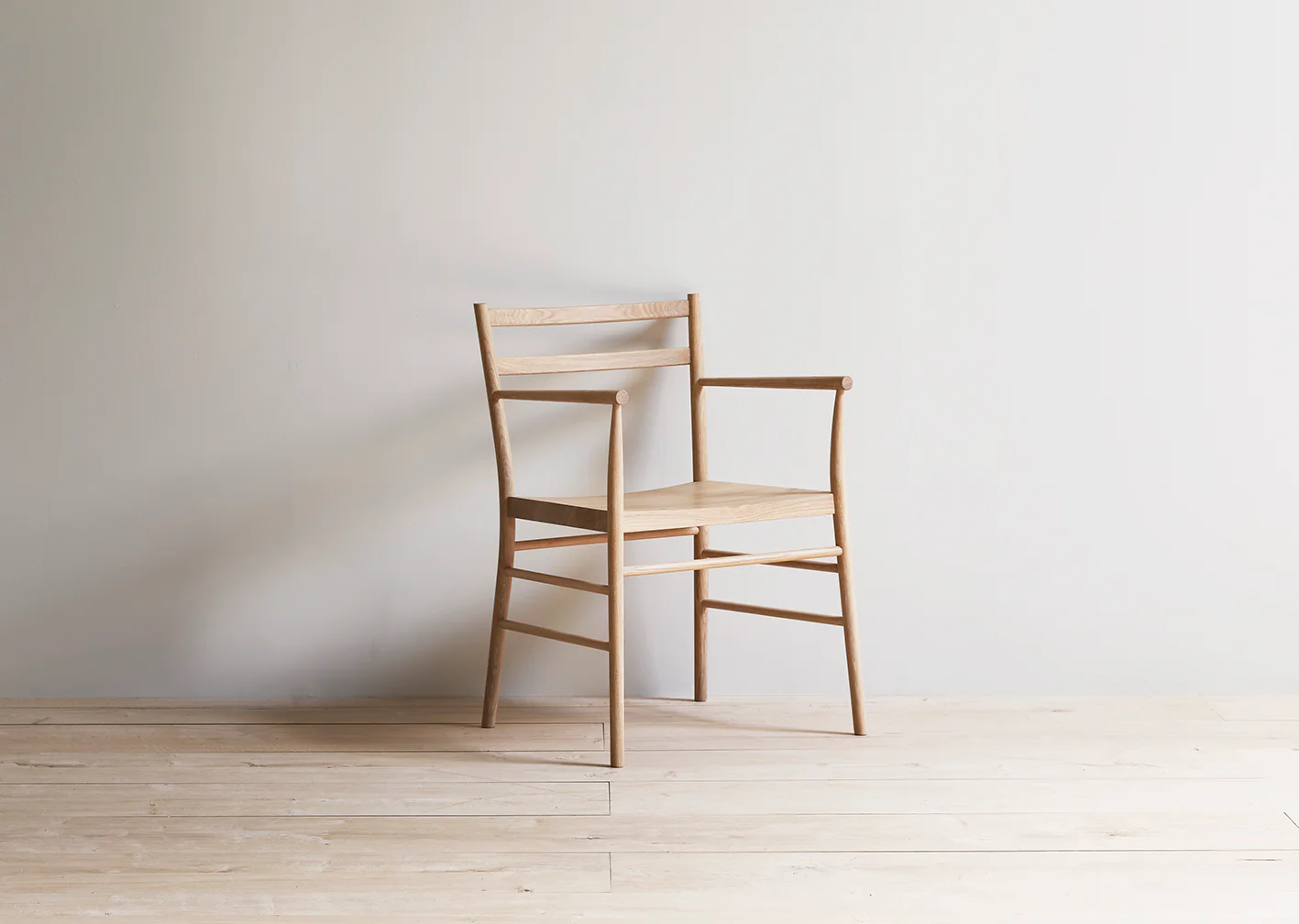 Avery armchair - Image 4