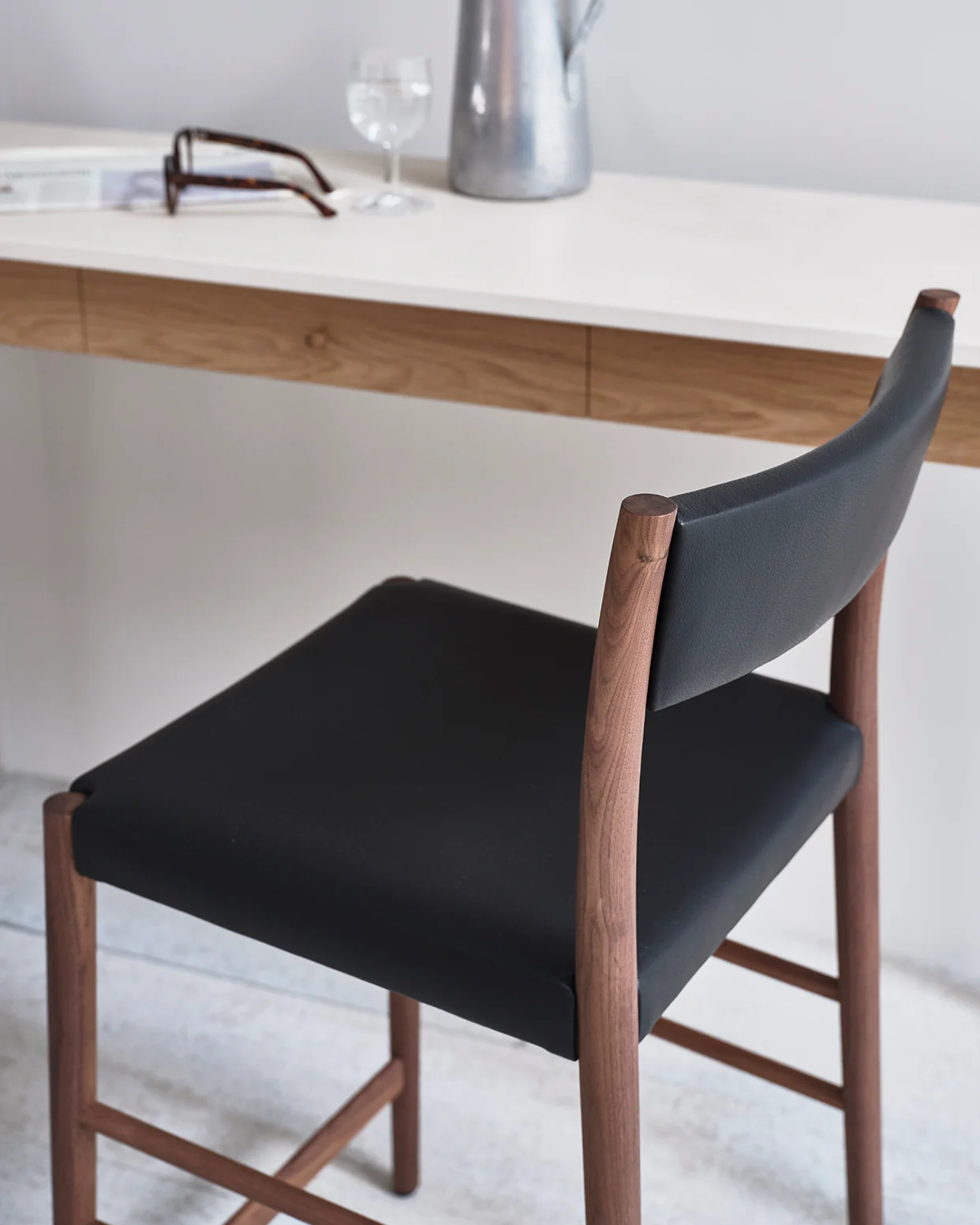 Avery counter stool upholstered - Image 5