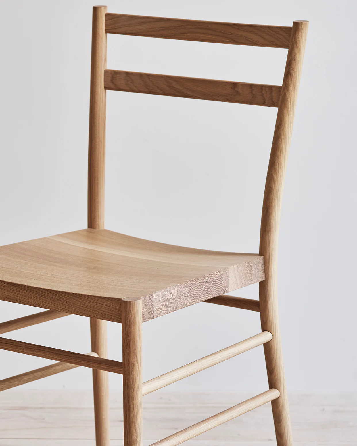 Avery dining chair - Image 3