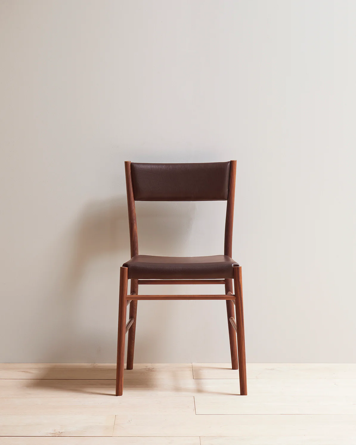 Avery dining chair upholstered - Image 9