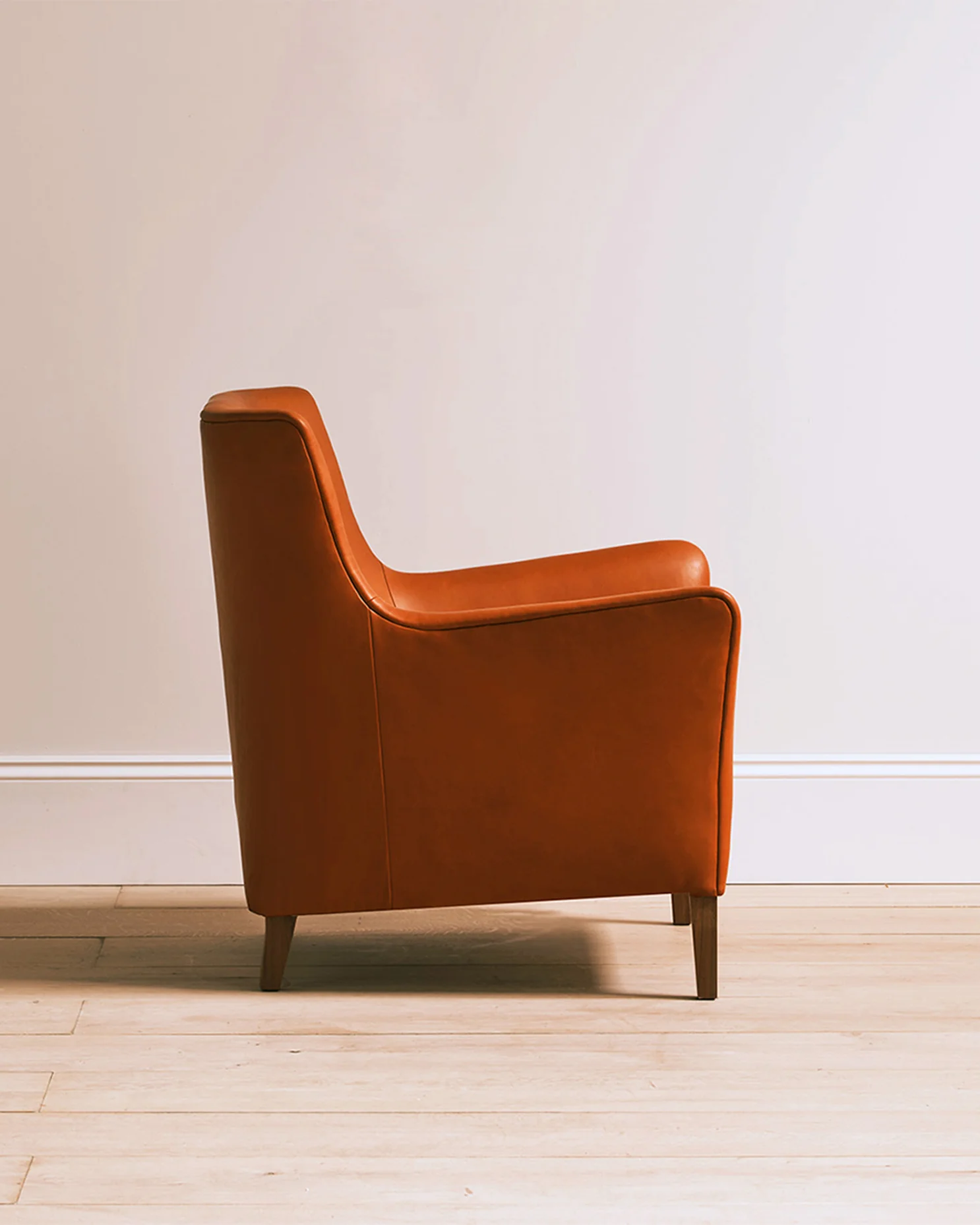 Brody low back armchair - Image 4