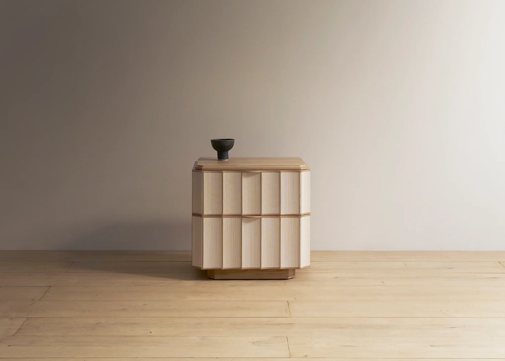 Ellery bedside table - Image 2