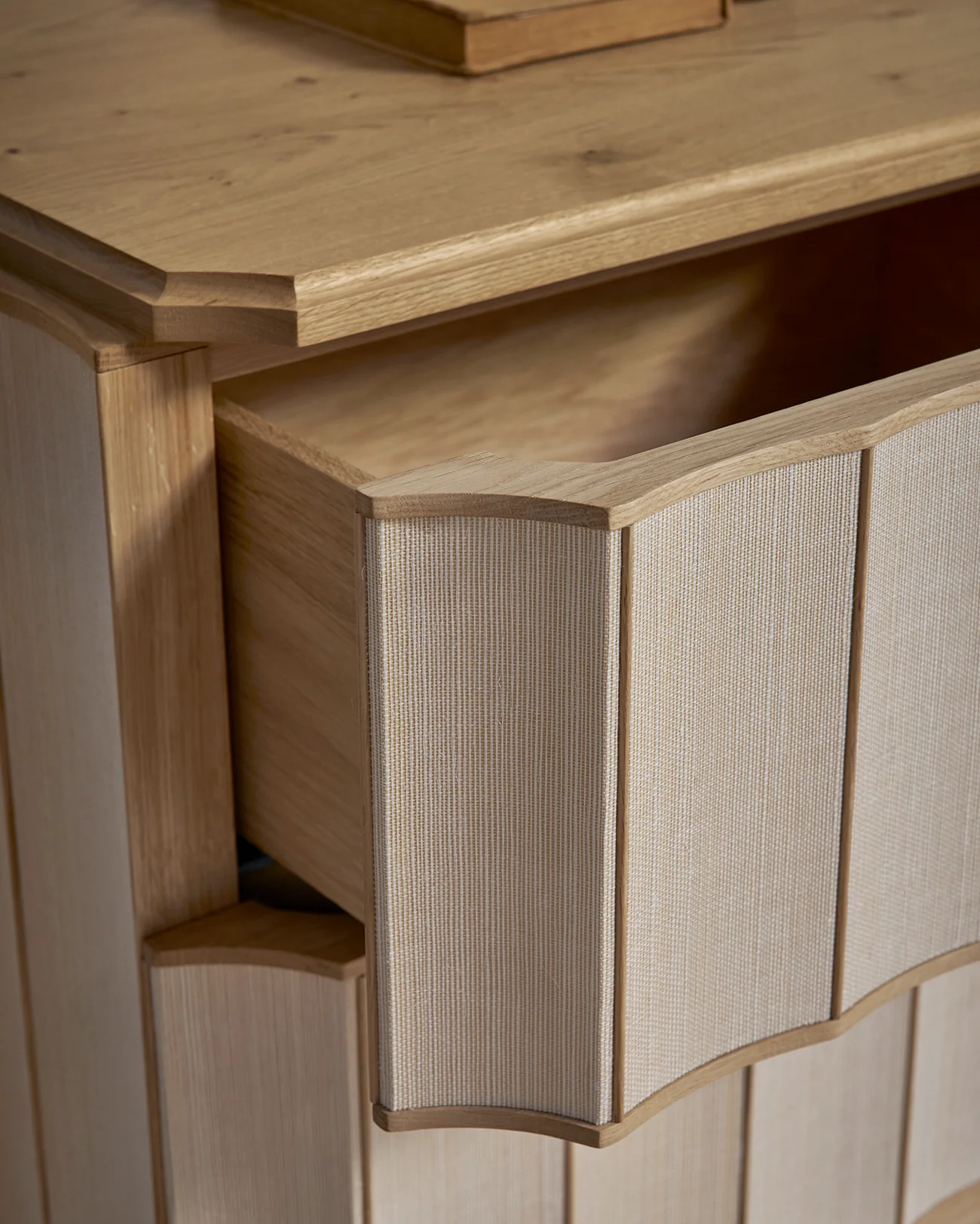 Ellery bedside table - Image 6