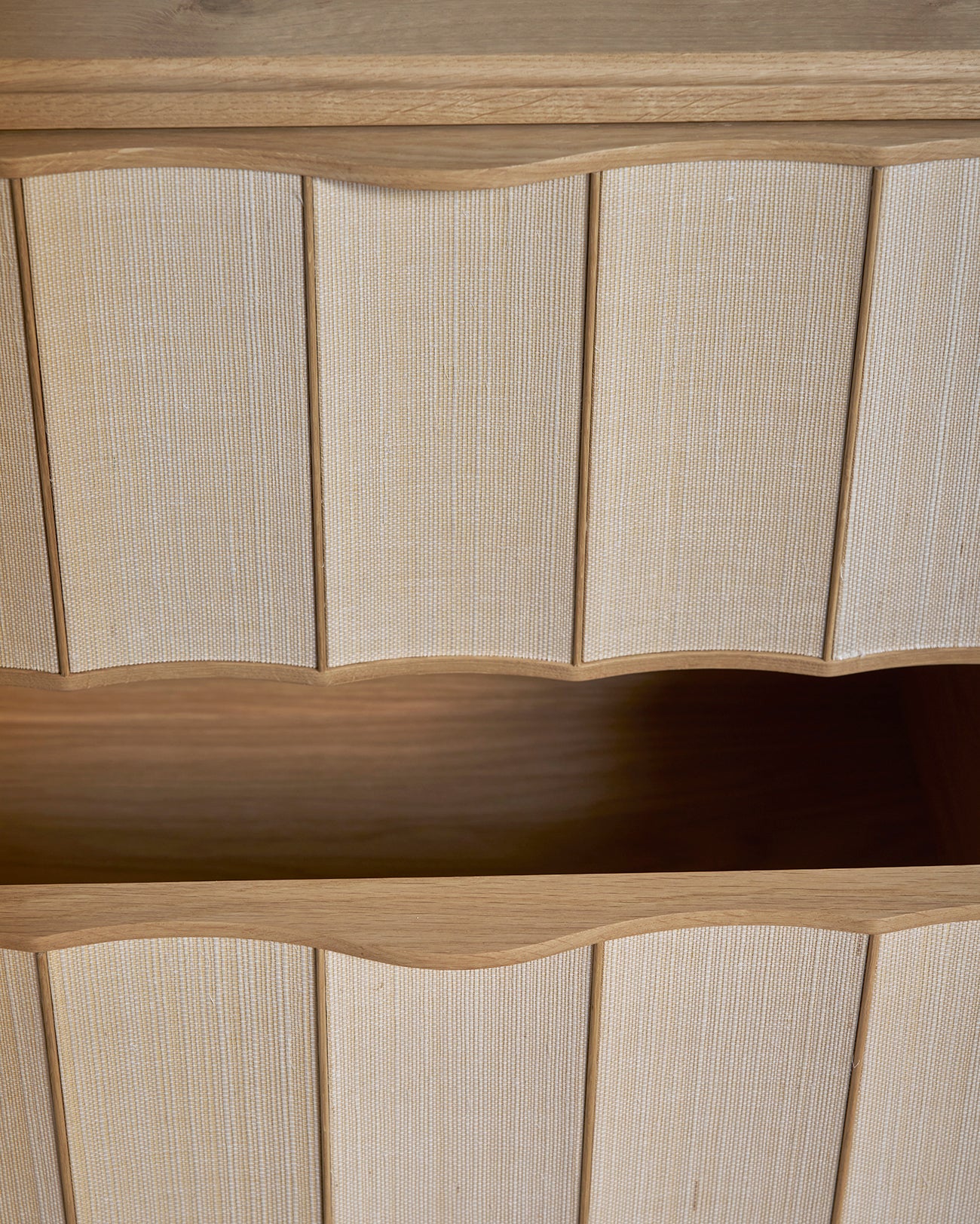 Ellery bedside table - Image 8