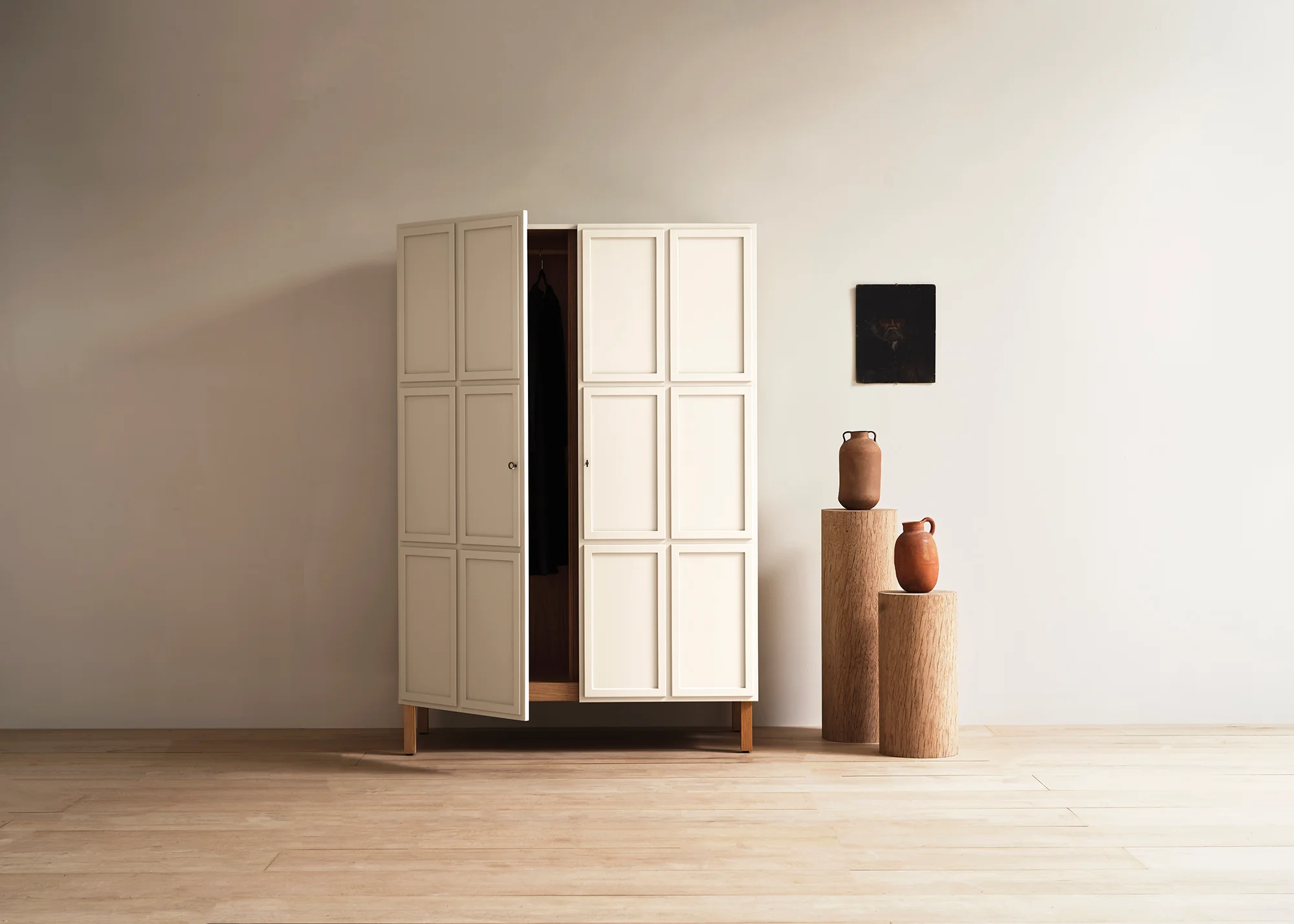 Frey armoire - Image 3