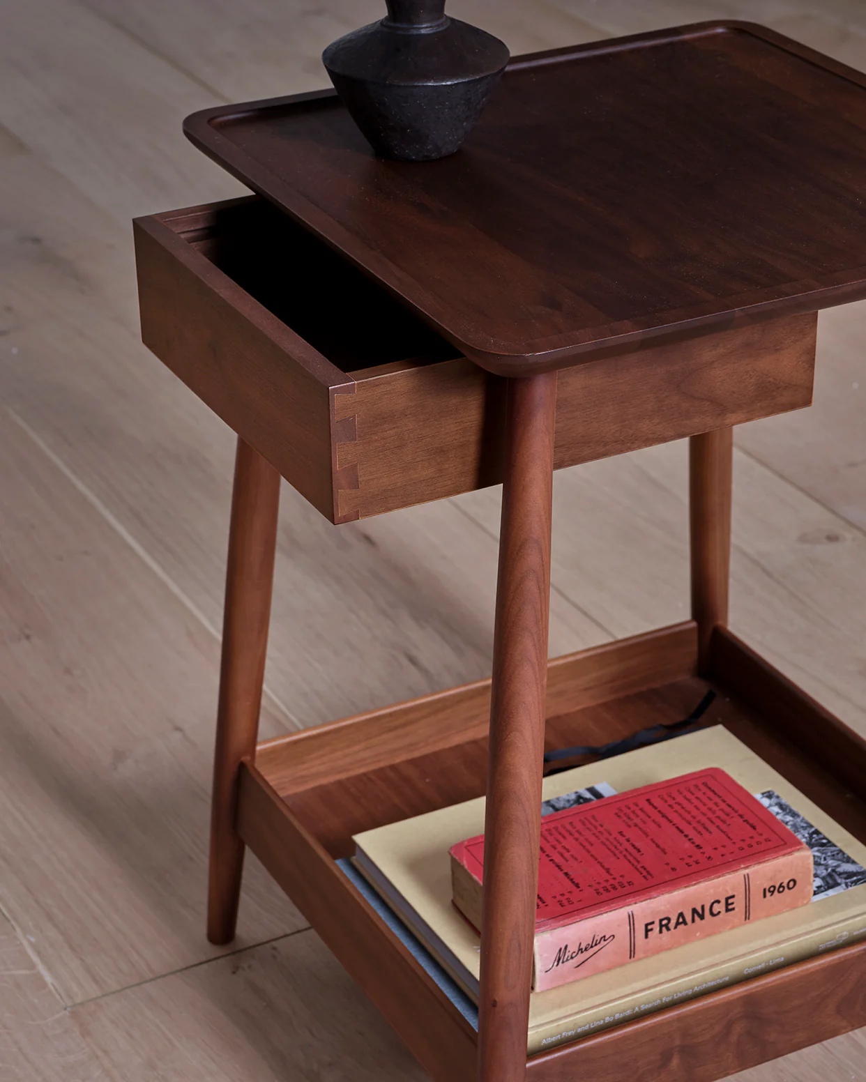 Harlosh bedside table - Image 3
