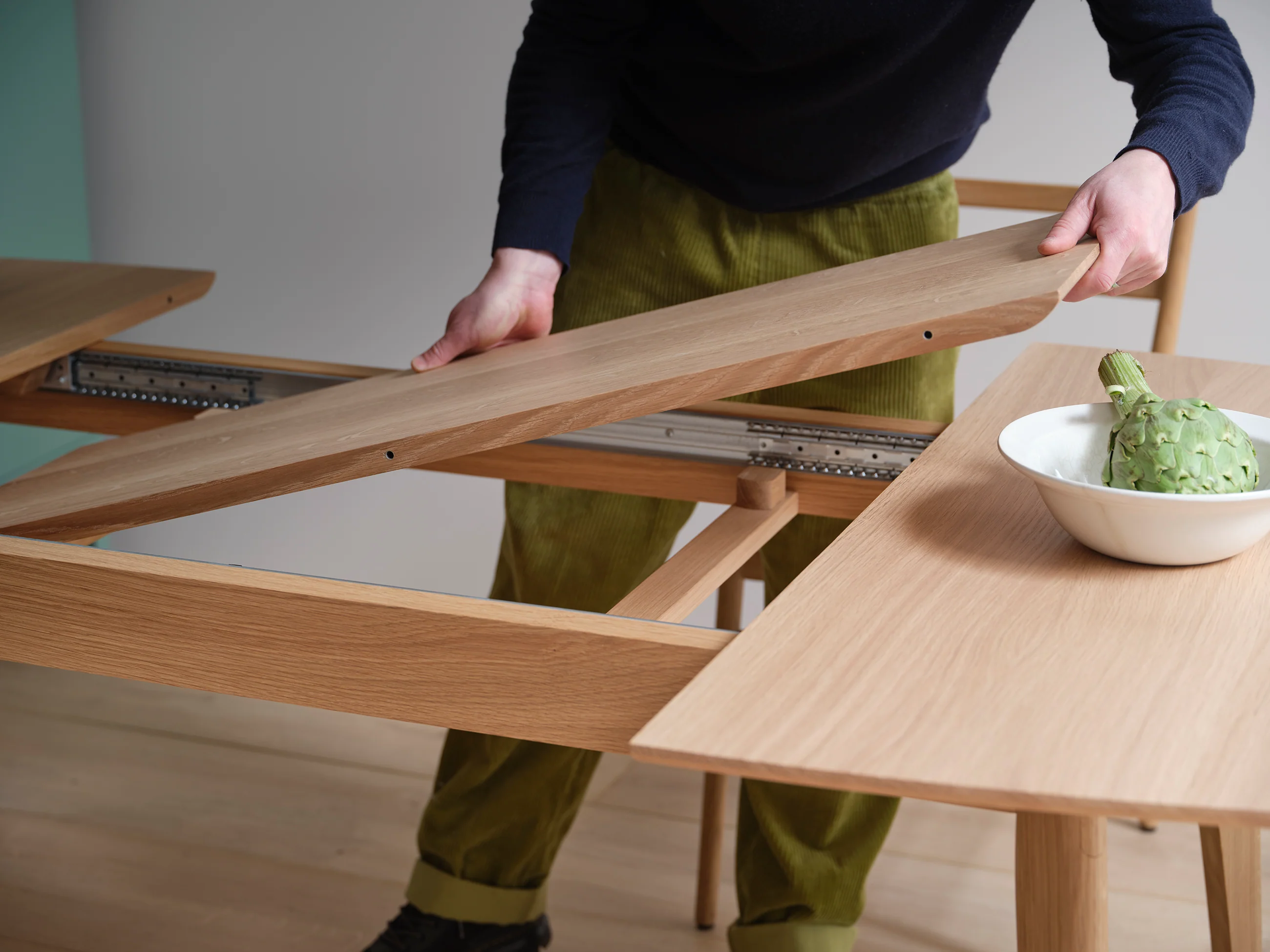 Harper dining table extending - Image 7