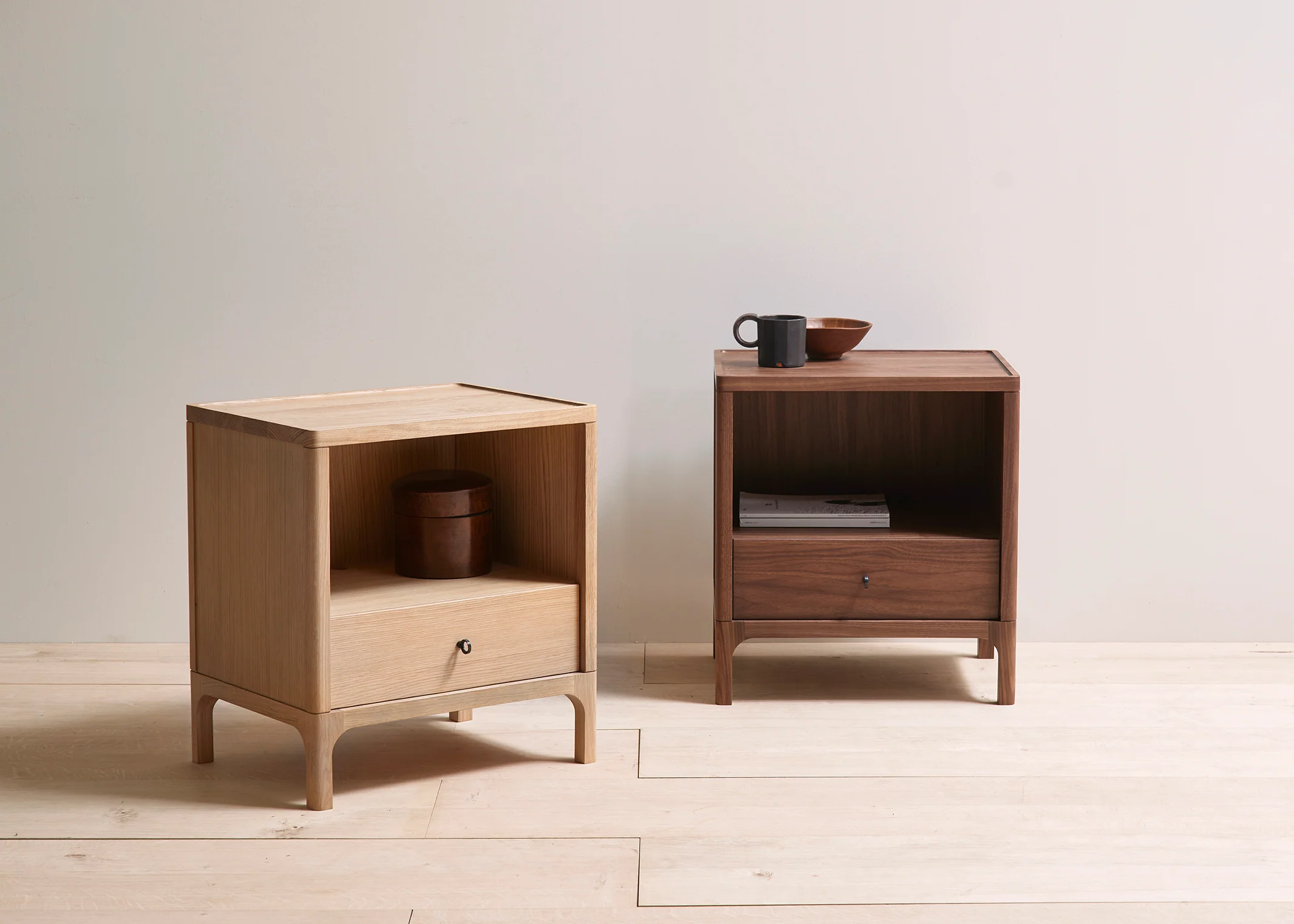 Joyce bedside table medium - Image 3