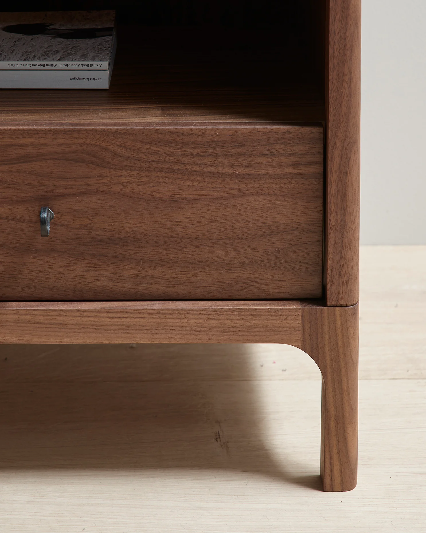 Joyce bedside table medium - Image 4