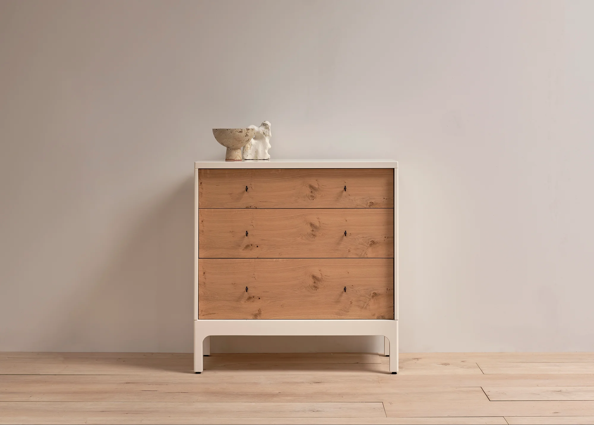Joyce chest of drawers - Image 3