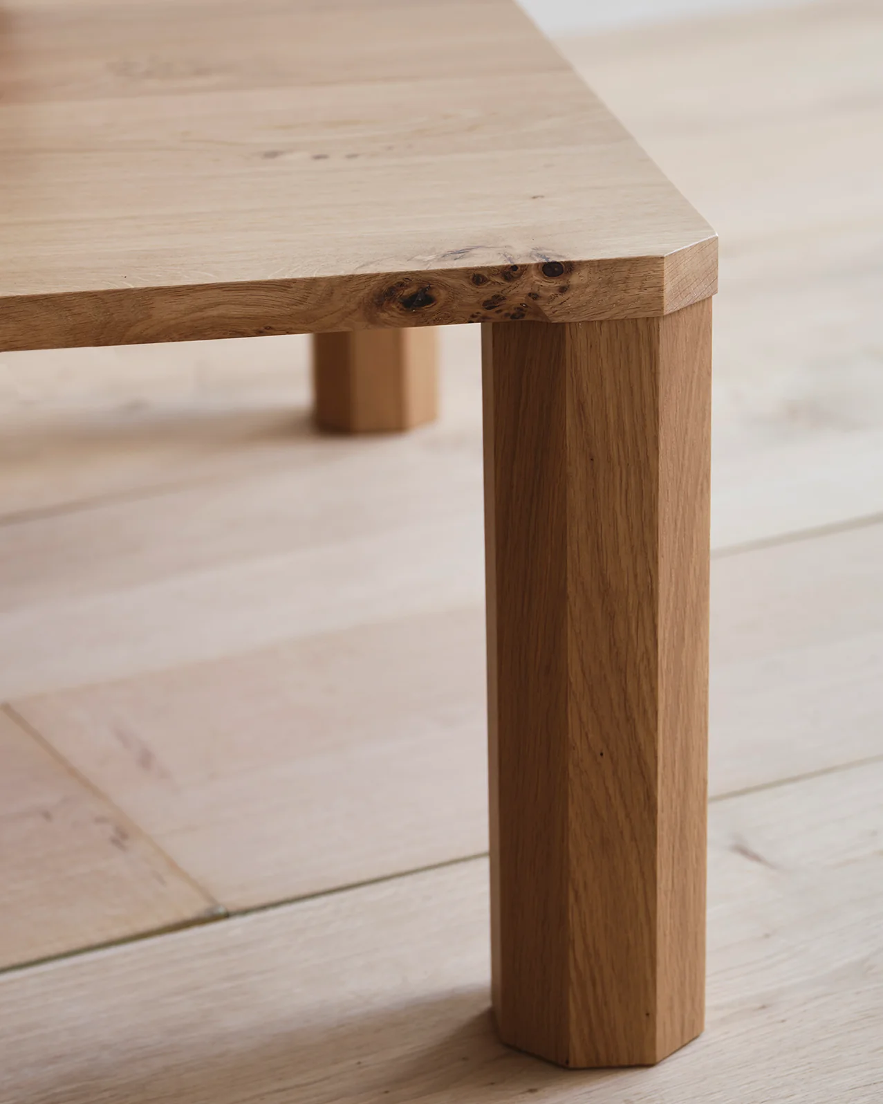 Mead coffee table - Image 4