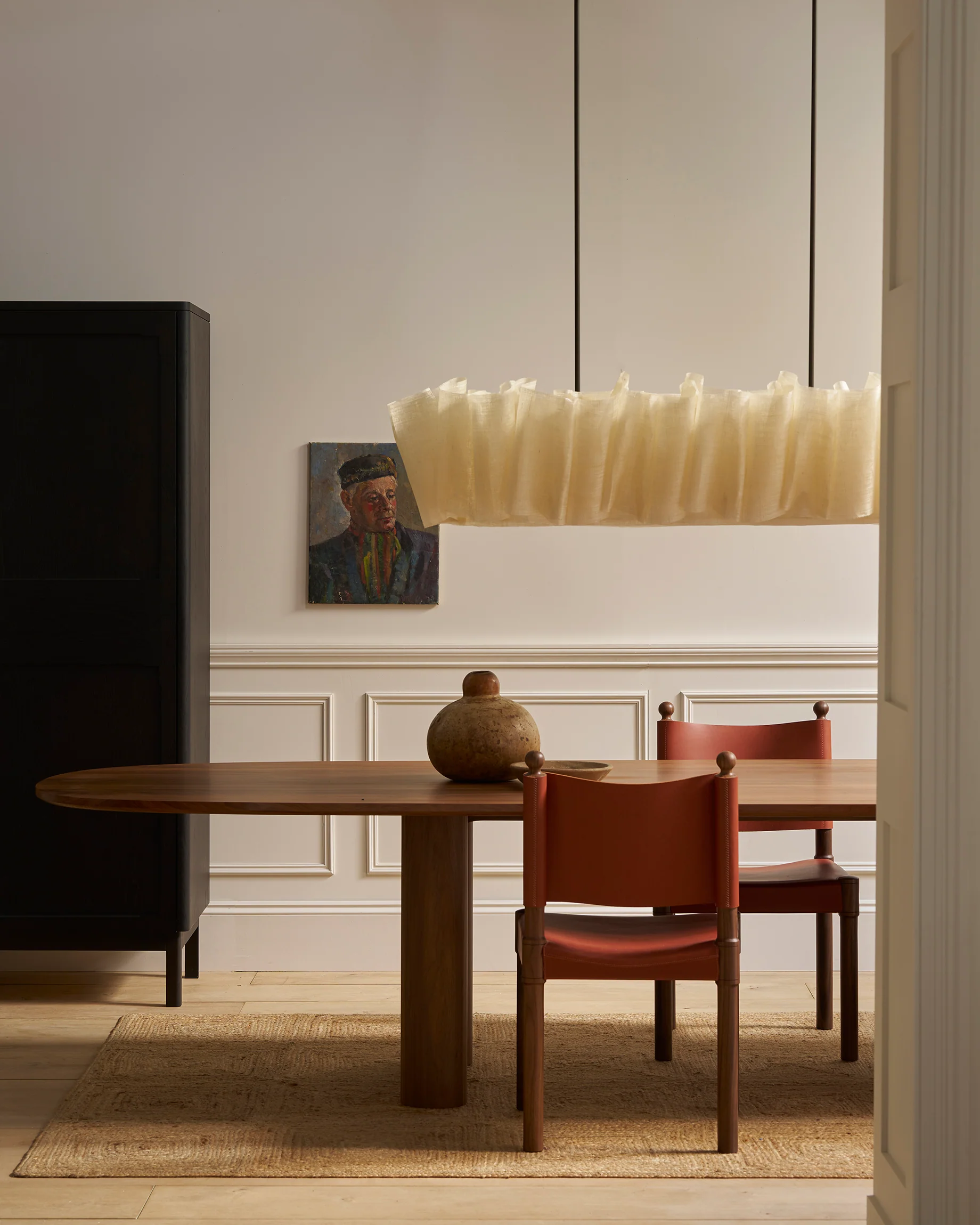 Onis dining table - Image 8