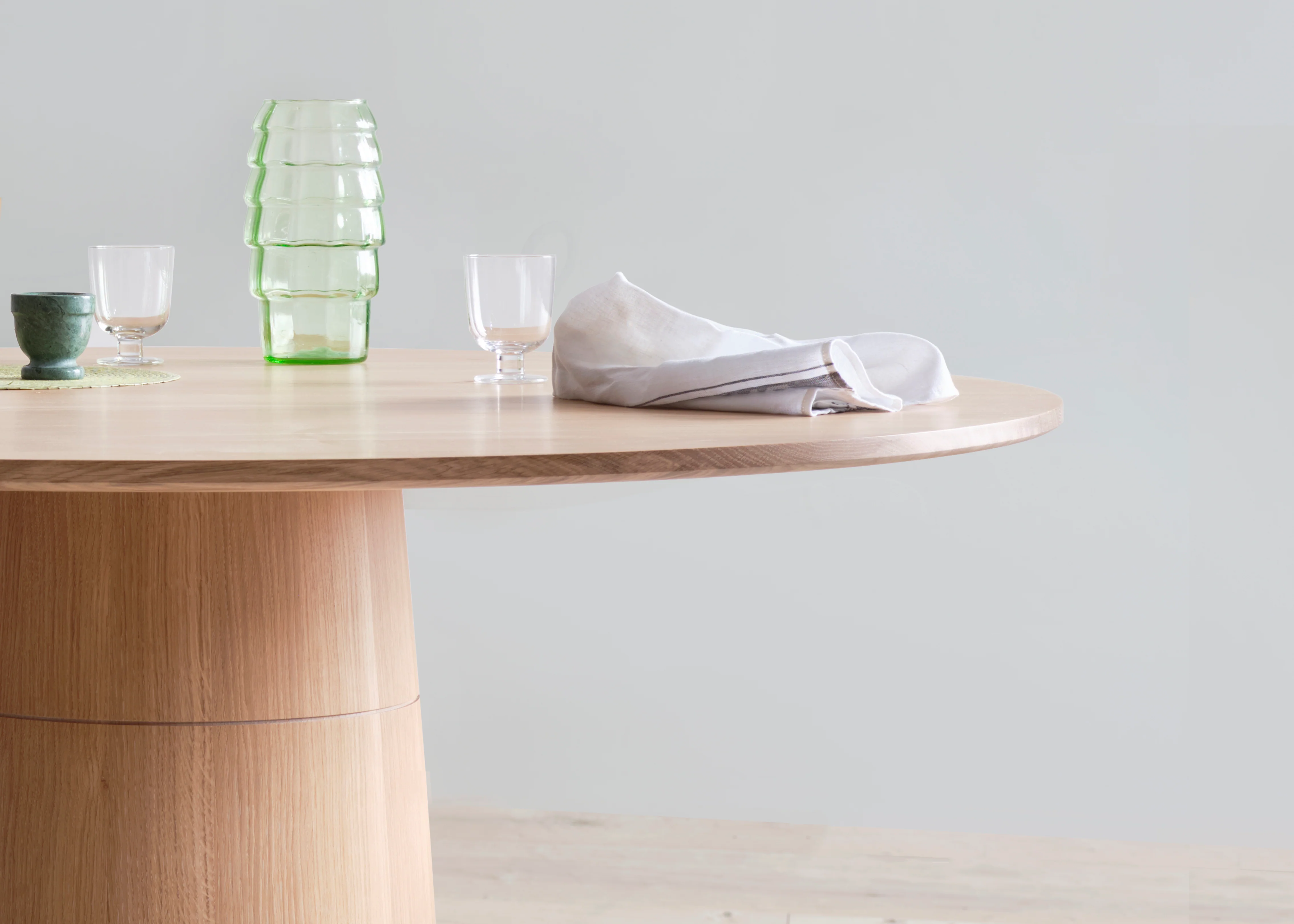 Rodan dining table - Image 3