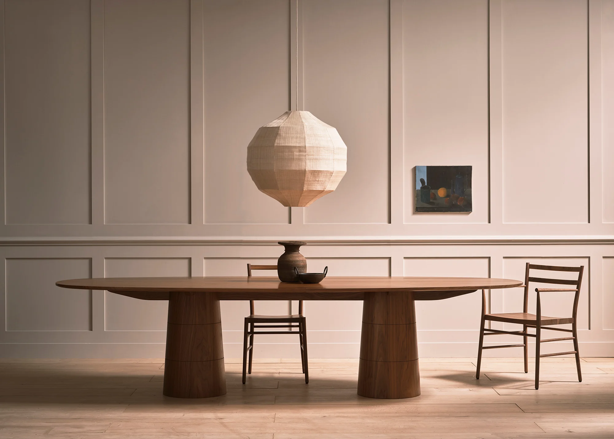 Rodan elliptical dining table - Image 4