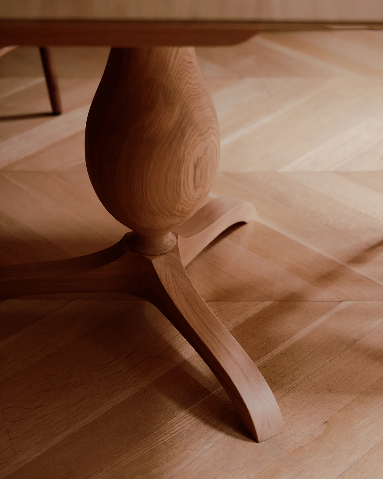 Tove dining table extending - Image 3
